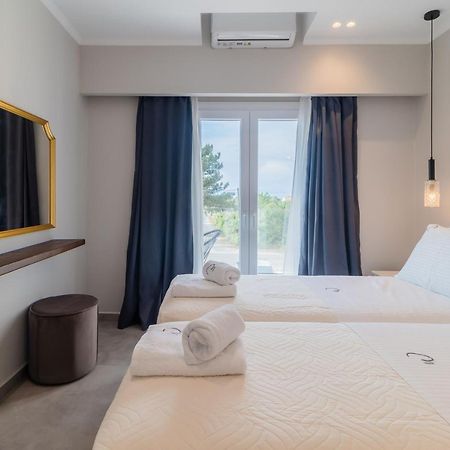 Melena Premium Suites Roda  Exterior photo