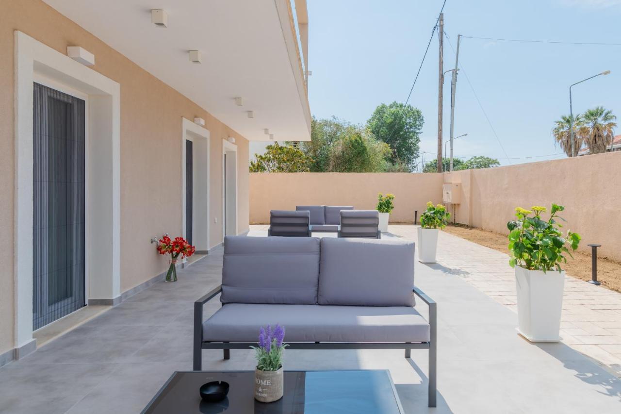Melena Premium Suites Roda  Exterior photo